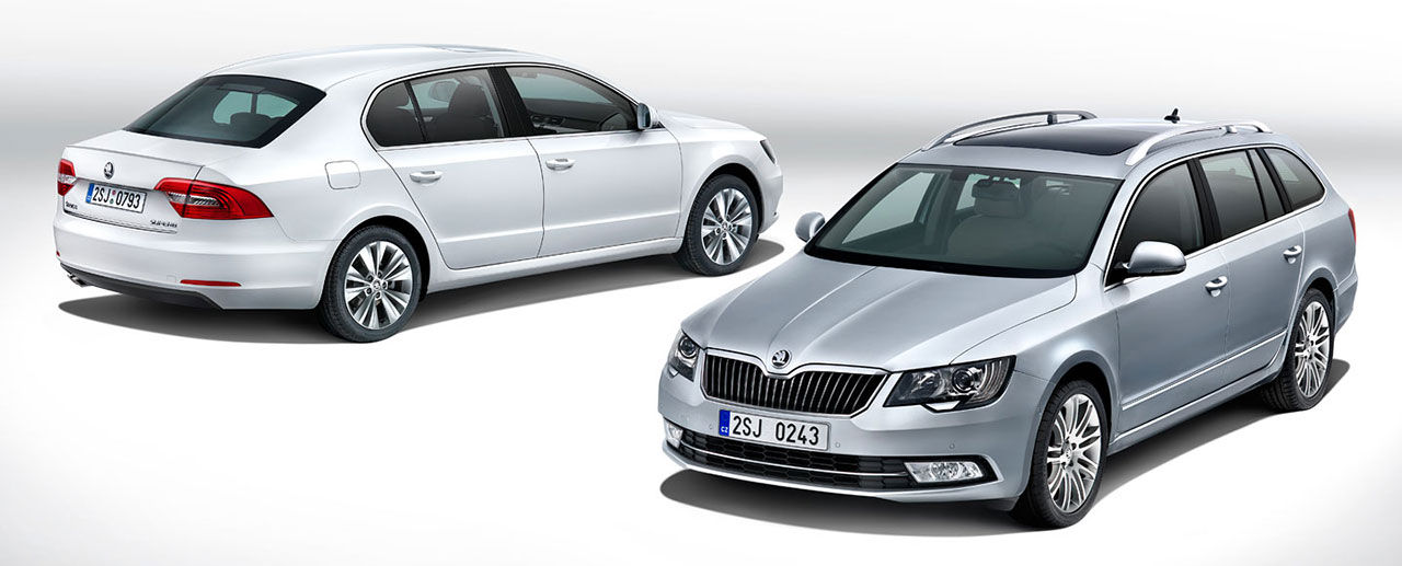 Skoda lyfter Superb