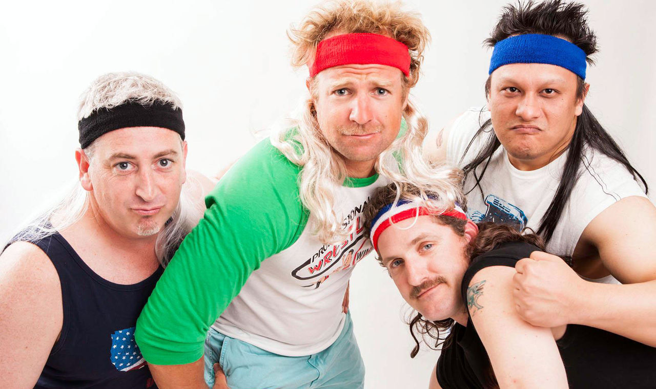 Hockeyfrilla på ett svettband