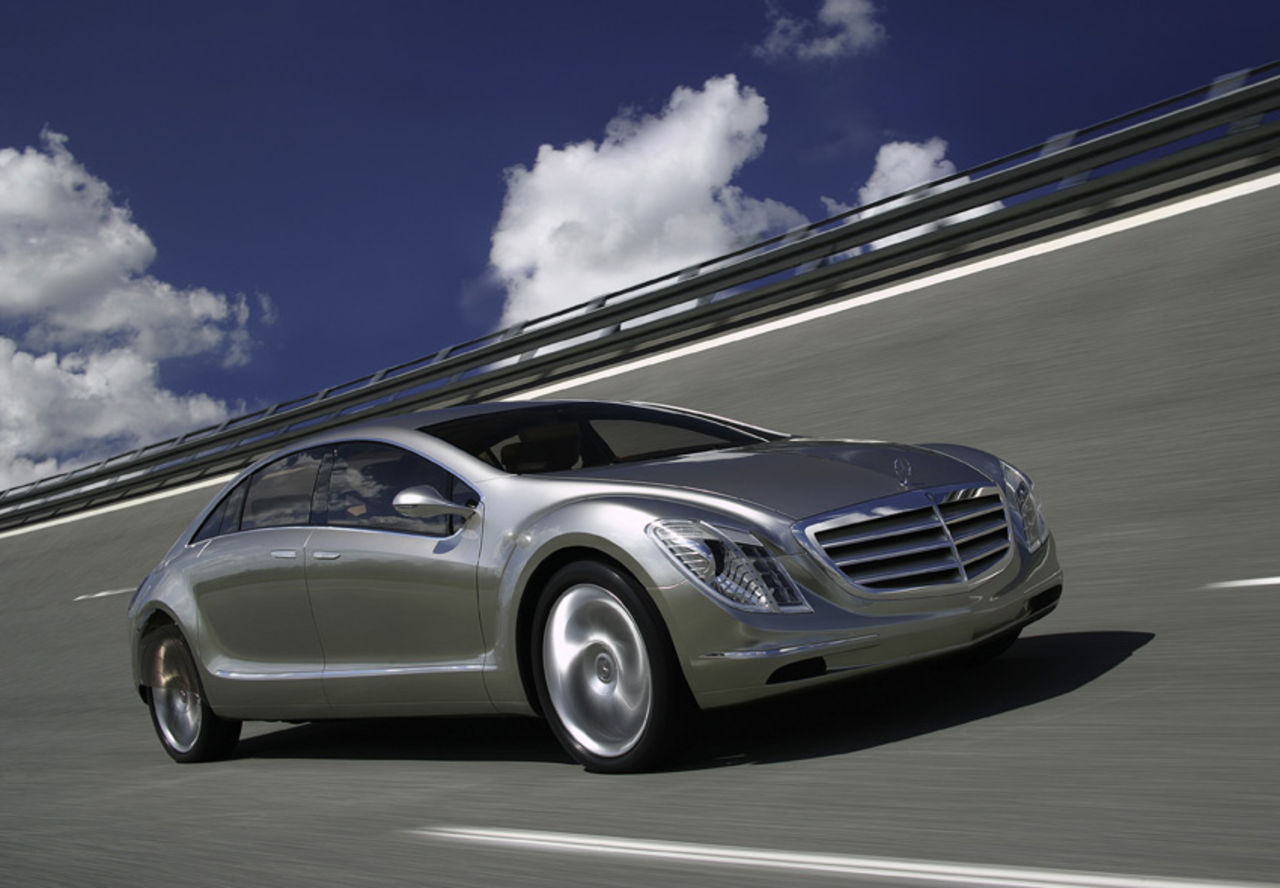 Mercedes innovativa F700-koncept