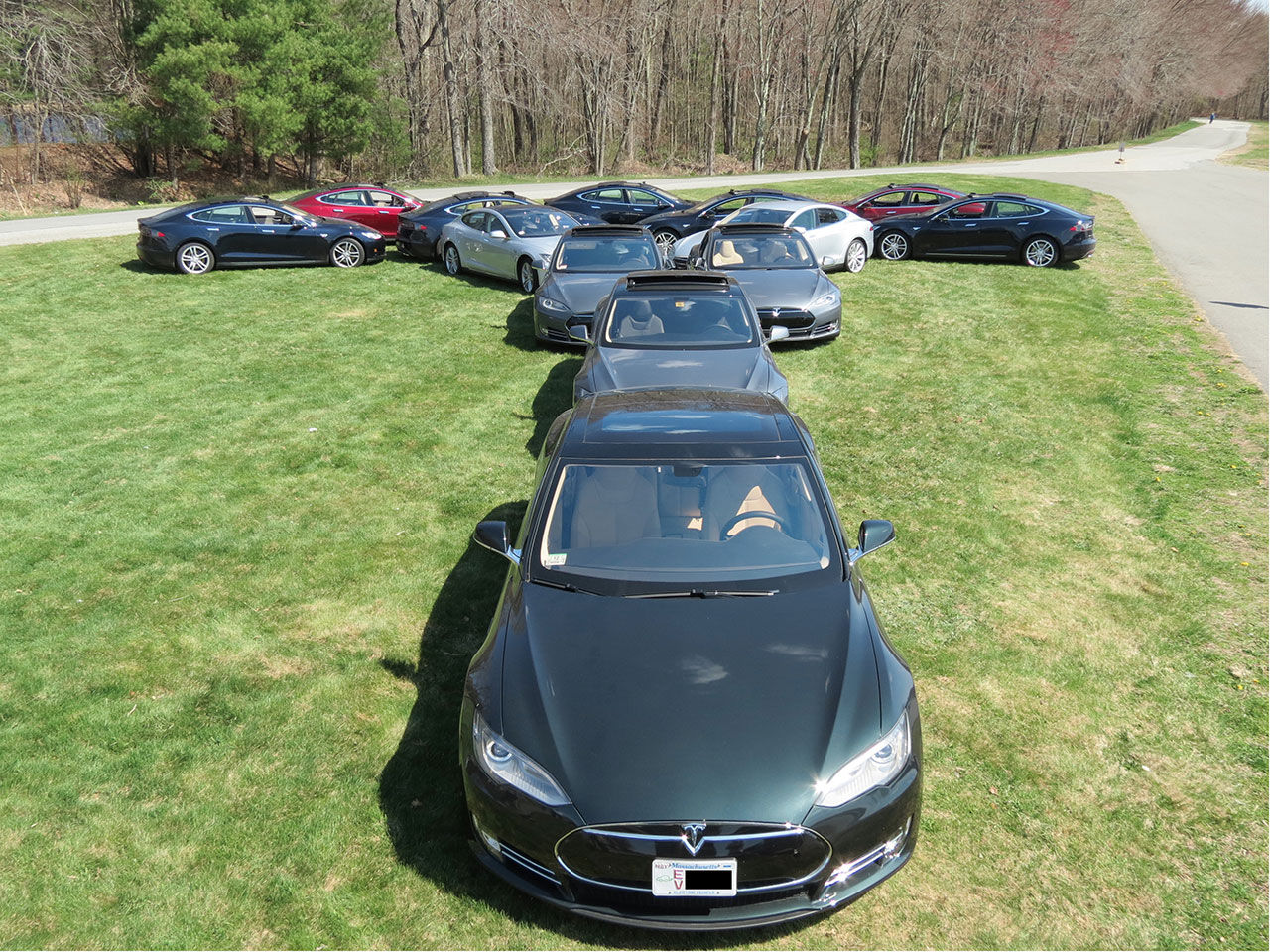 Tesla betalar tillbaks sina skulder - nio år för tidigt