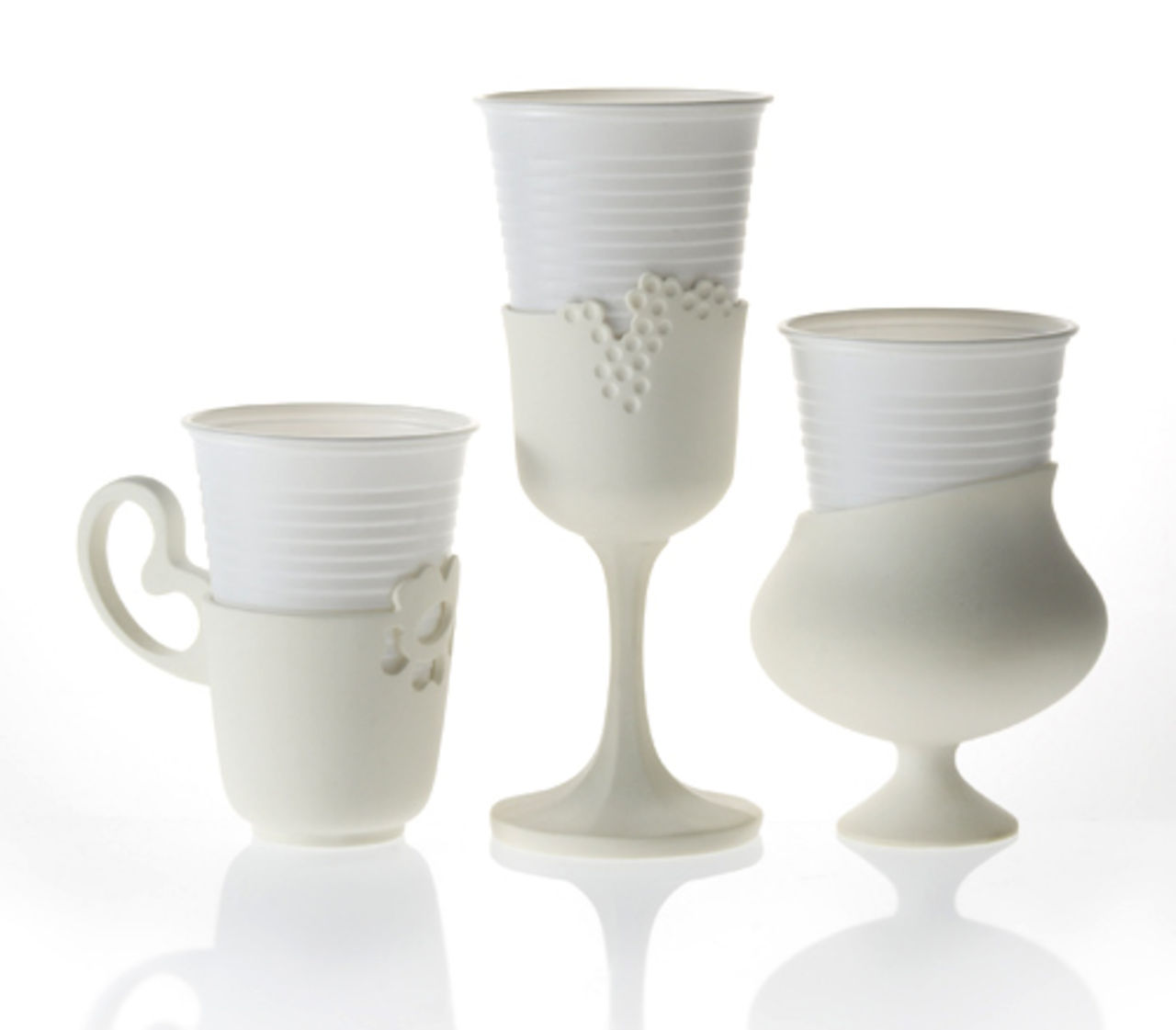 FIn kostym till plastmuggen