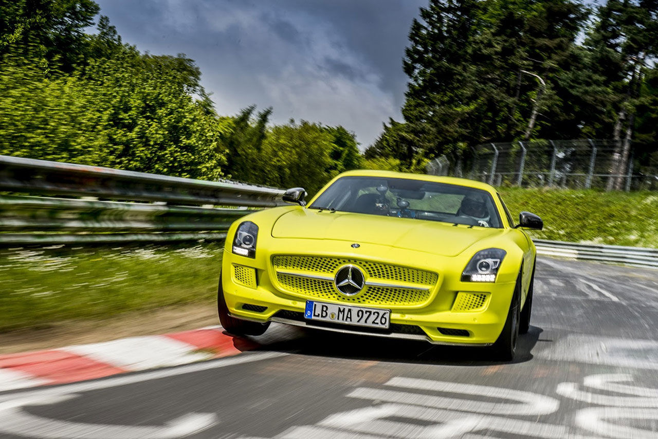 Mercedes SLS AMG Electric Drive sätter rekord på Ringen 