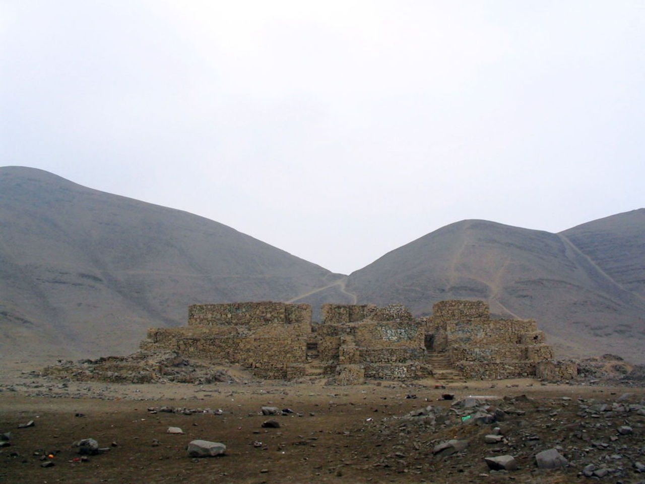 Byggfirmor förstörde 5 000 år gammal pyramid i Peru