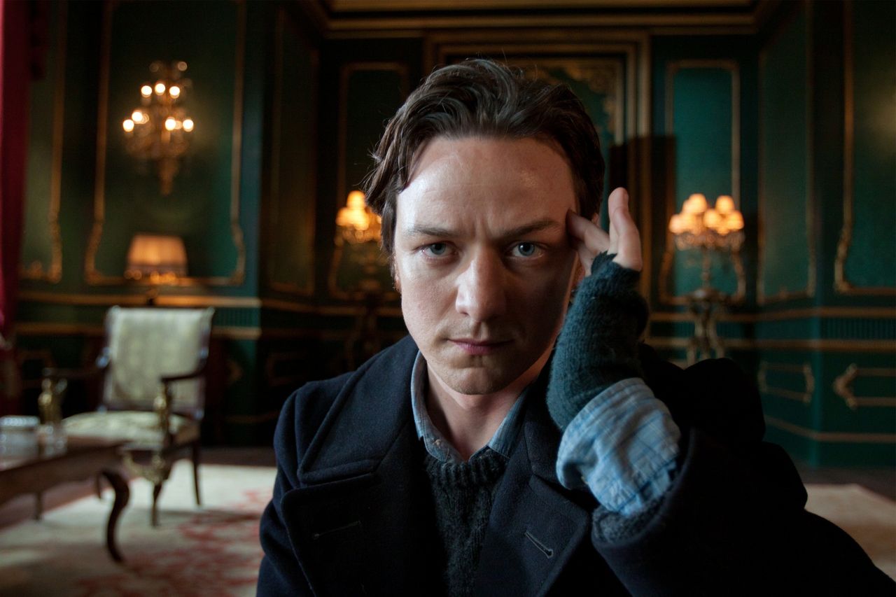 Han spelar Victor Von Frankenstein