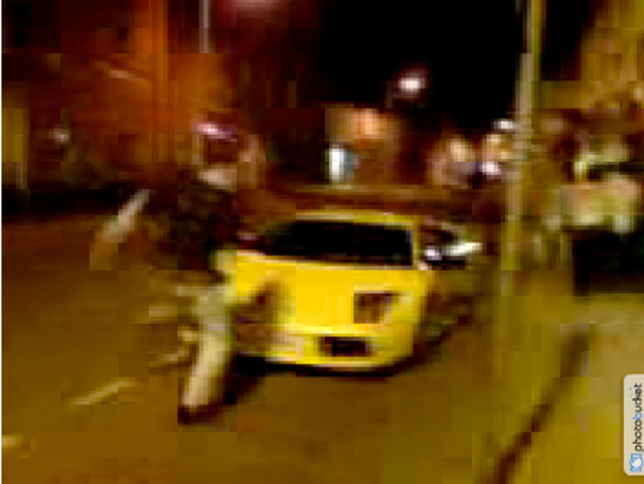 Idiot fångad på bild och straffad