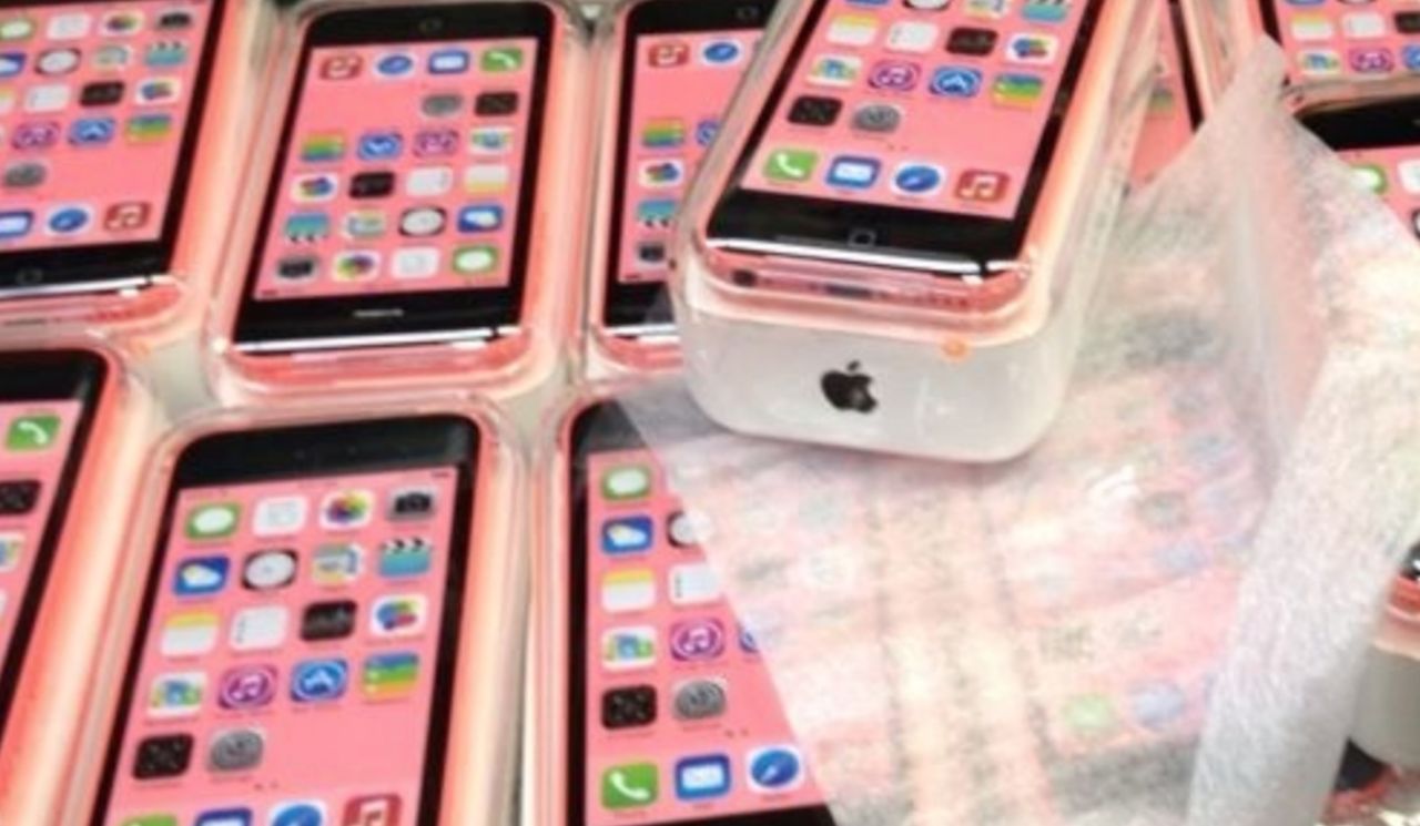 Läckta bilder på iPhone 5C