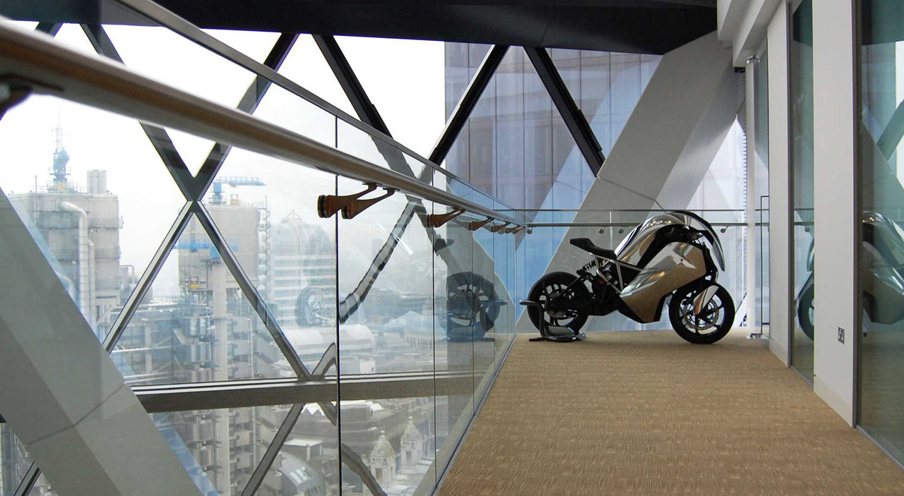 Mark först med att köpa en Agility Saietta R