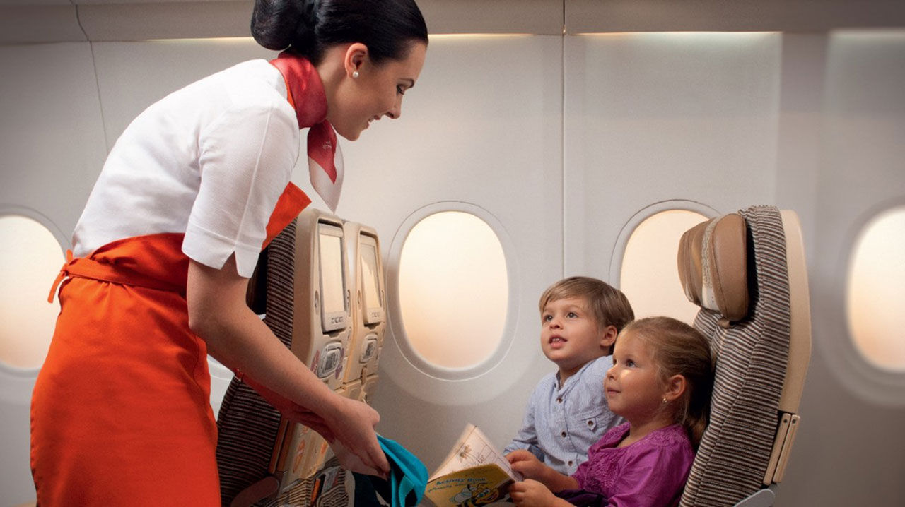 Flygbolag lanserar flygande nannies