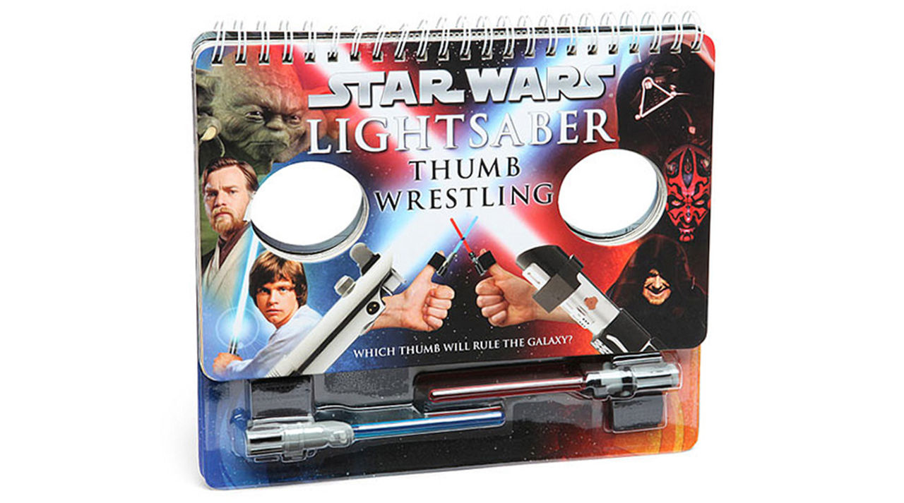 Lasersvärds-kriga med tummarna
