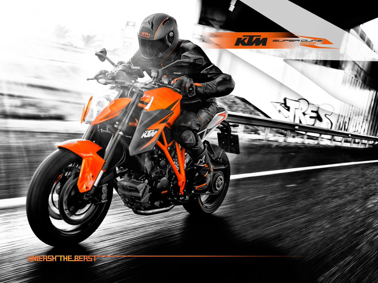 KTM visar SuperDuke R