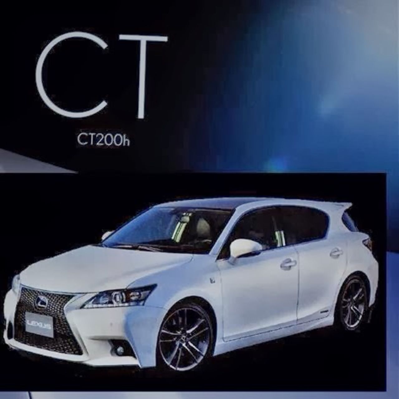 Det här sägs vara ansiktslyftna Lexus CT200h