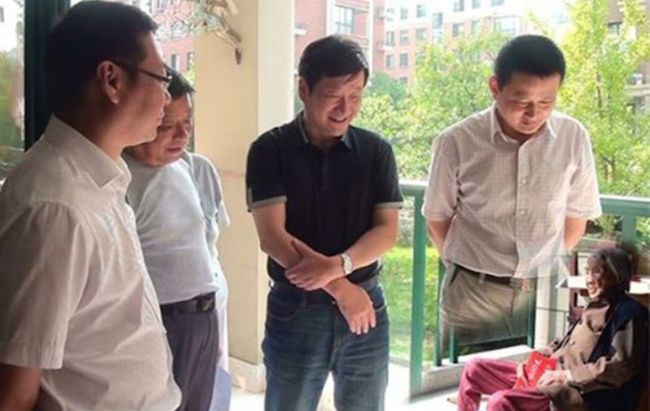 Kina visar sina Photoshop-ninjaskillz 