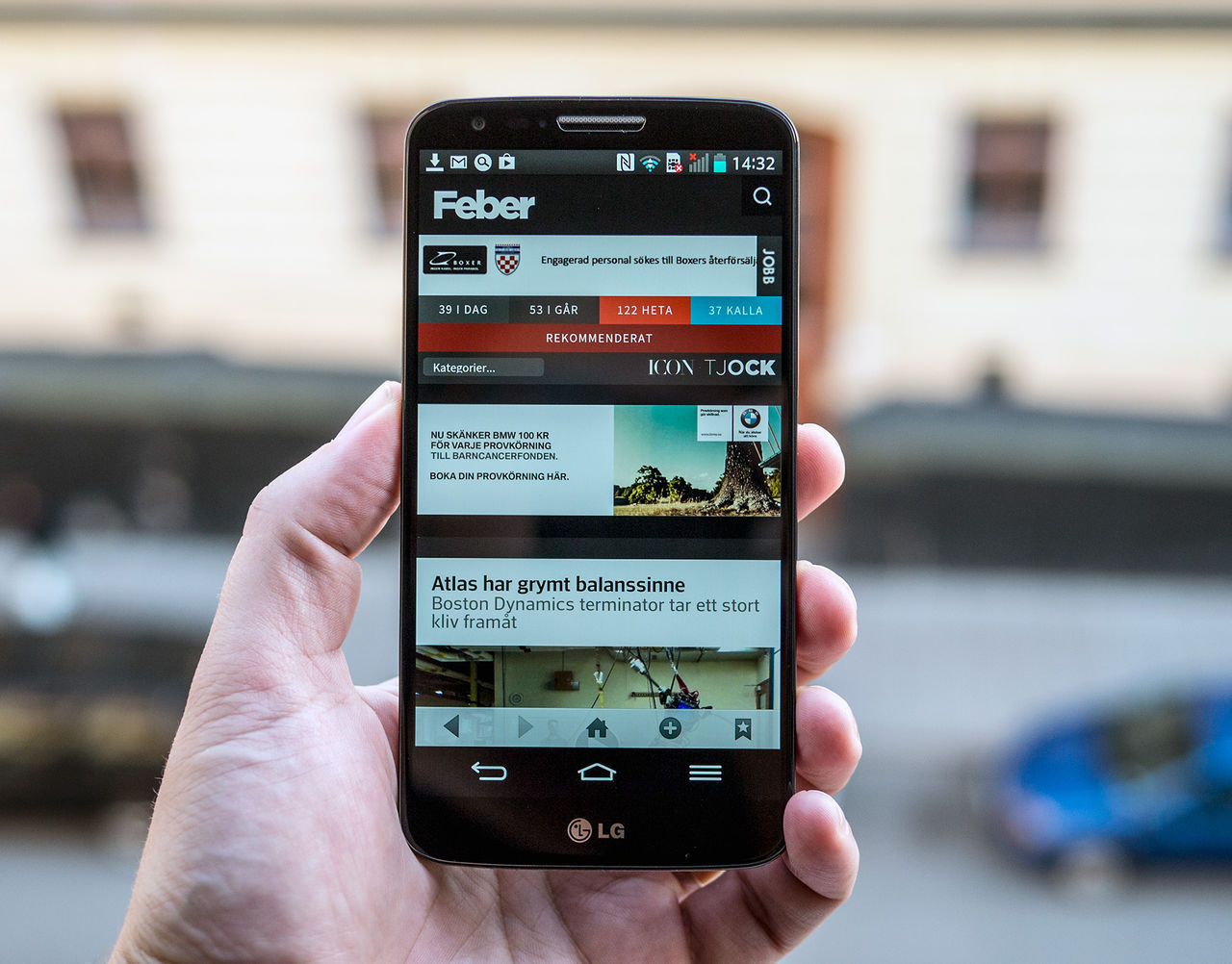 Med vilken hand håller du mobilen