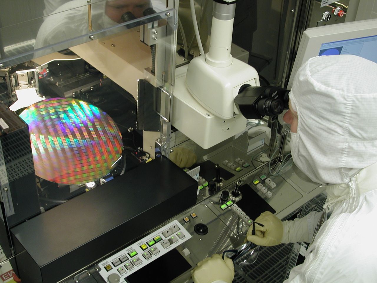 Intel testar 32nm-prototyper