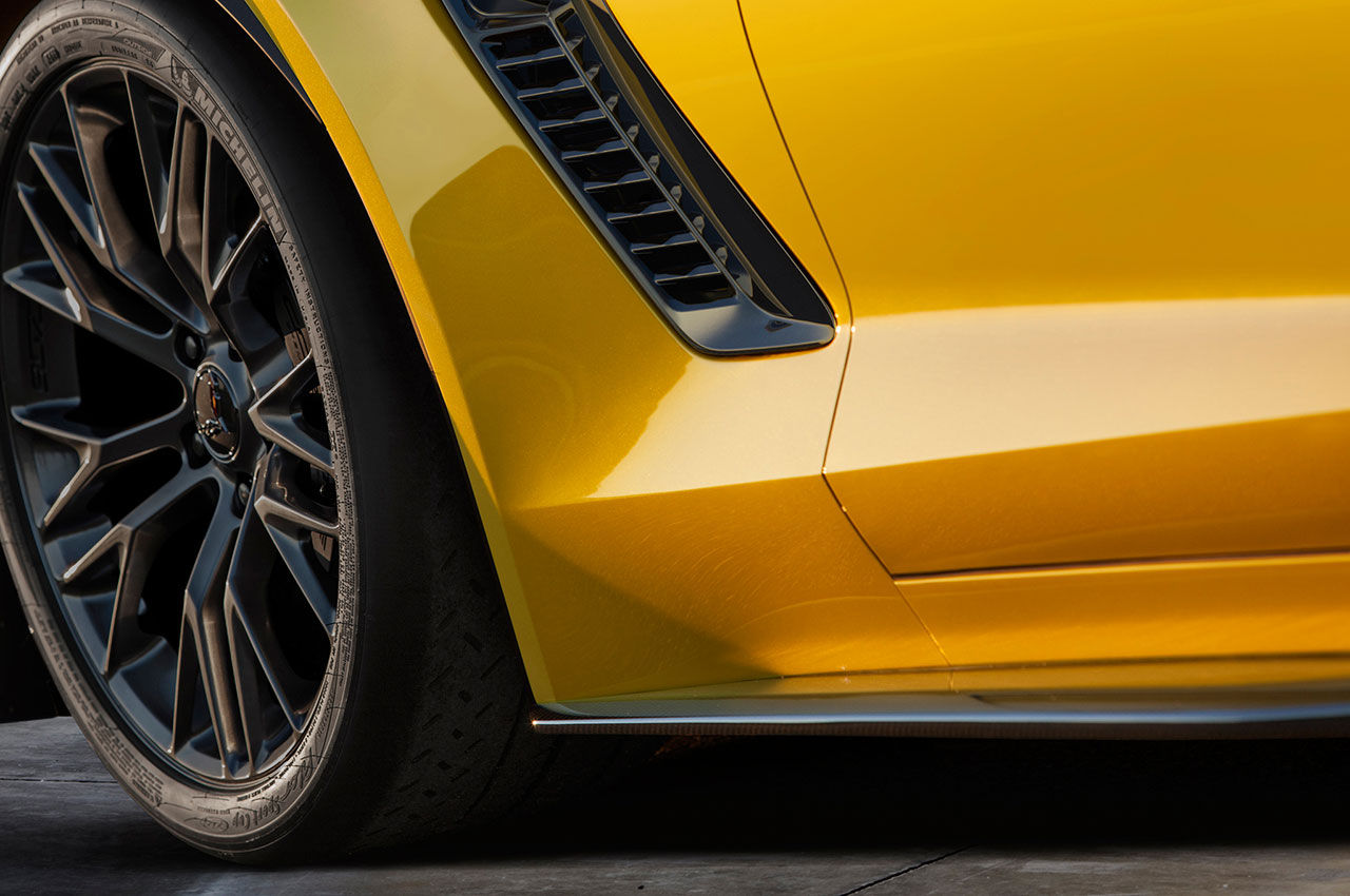 Chevrolet teasar nya Corvette Z06