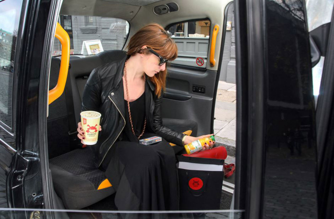 Boka nudlar och taxi efter julfesten