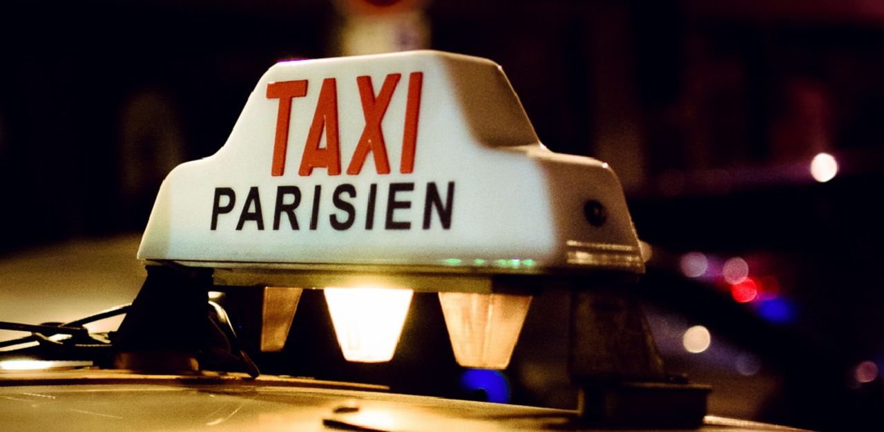 Fransk lag tvingar Uber att vänta