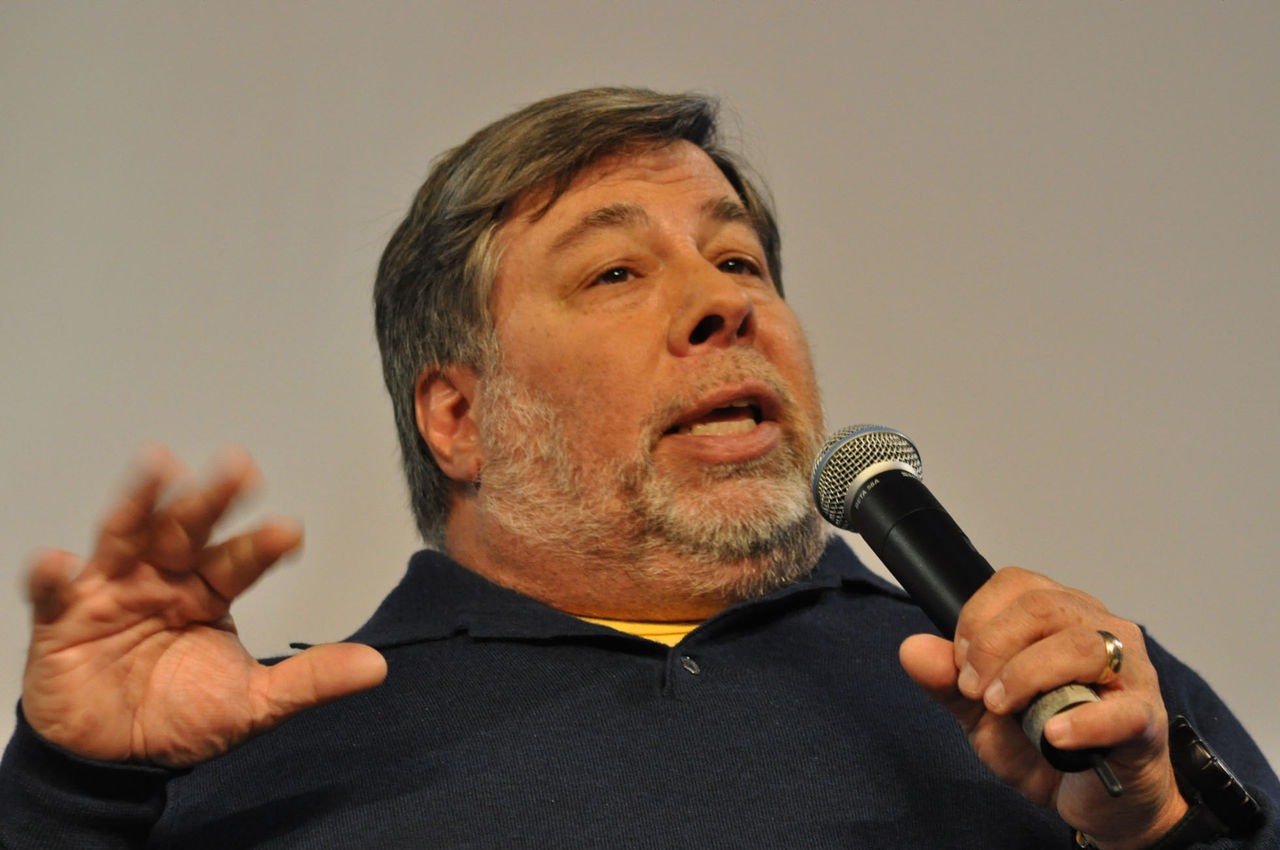 Woz tycker Apple borde släppa en Android-telefon
