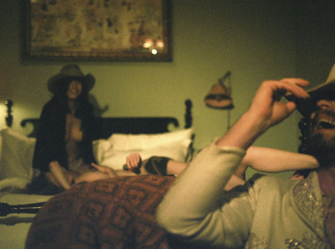 Phosphorescent till Sverige