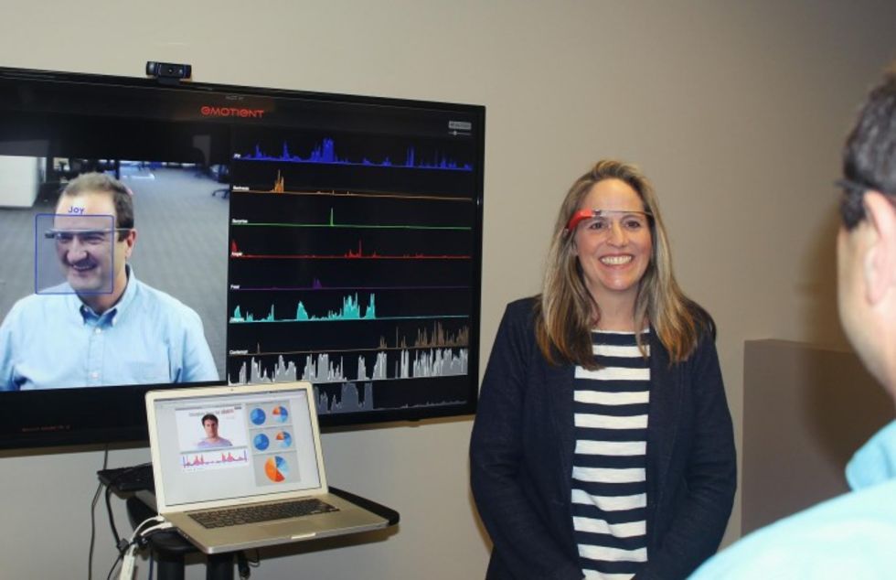 Google Glass kan snart läsa av folks känslor