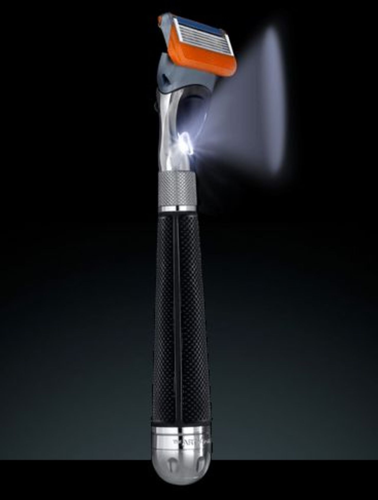 En rakhyvel med inbyggd belysning