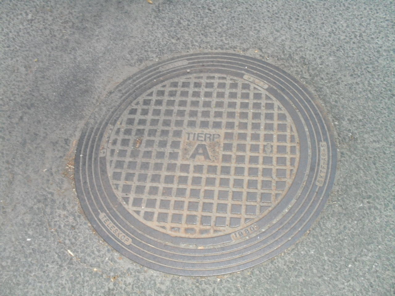 Bilist vägrade att köra på A-brunnar