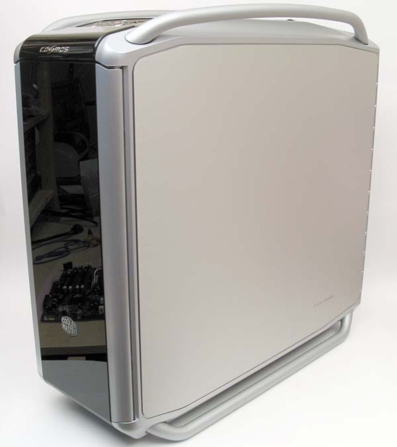 Cooler Master Cosmos 1000