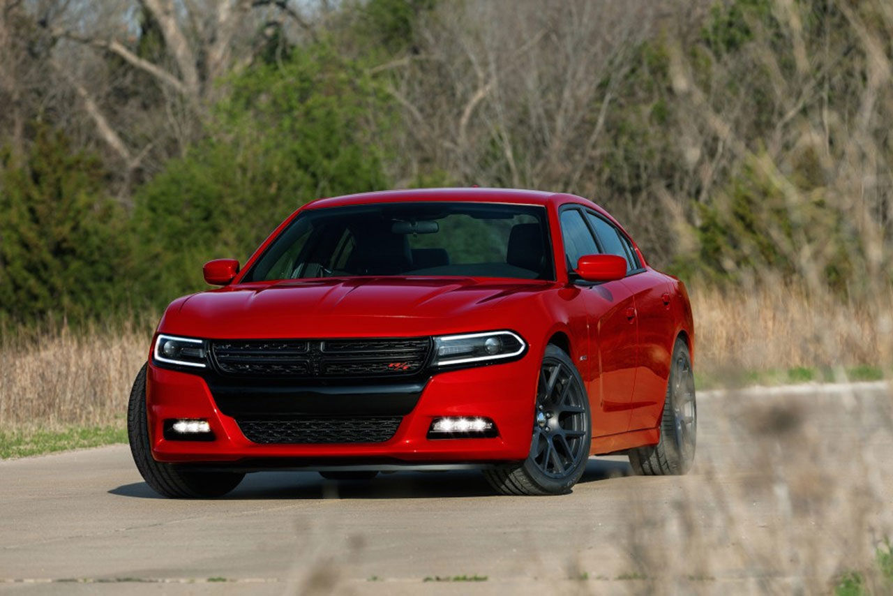 Dodge lyfter Charger och Challenger