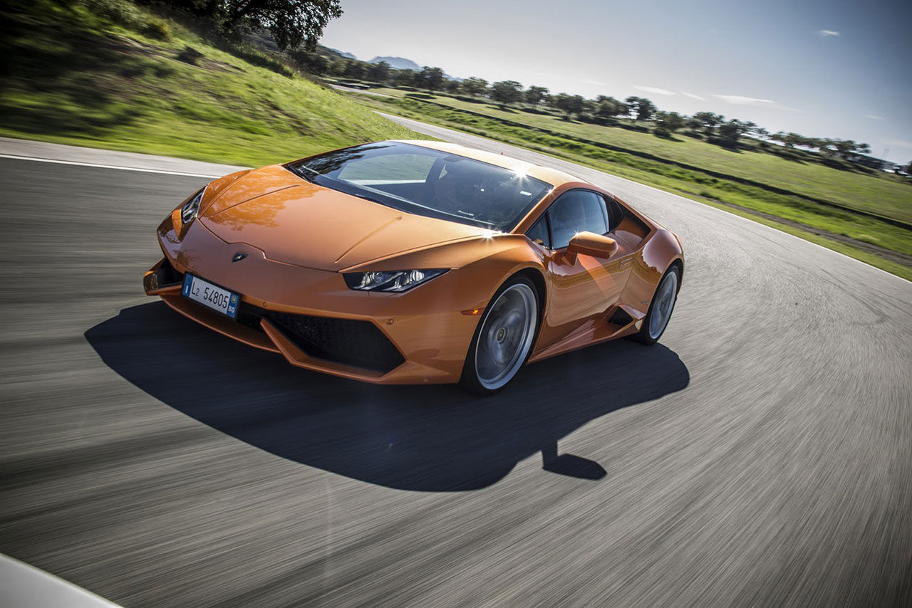 Nya färska bilder på Lamborghini Huracán