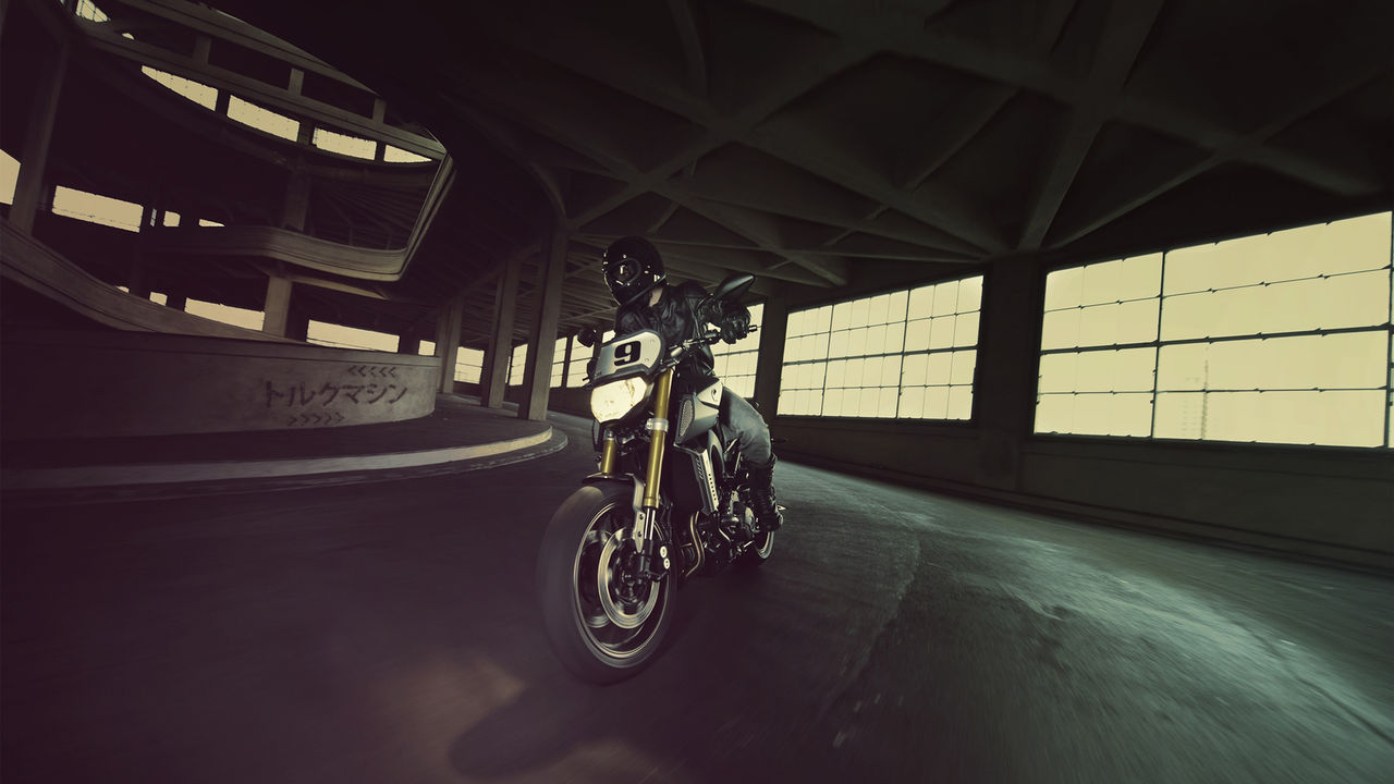 Yamaha MT-09 Street Tracker
