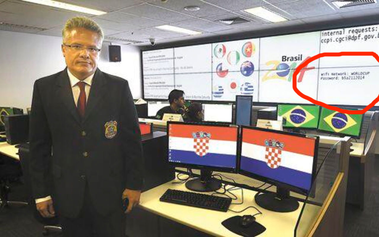 VM-säkerhetschefen avslöjar WiFi-lösenord