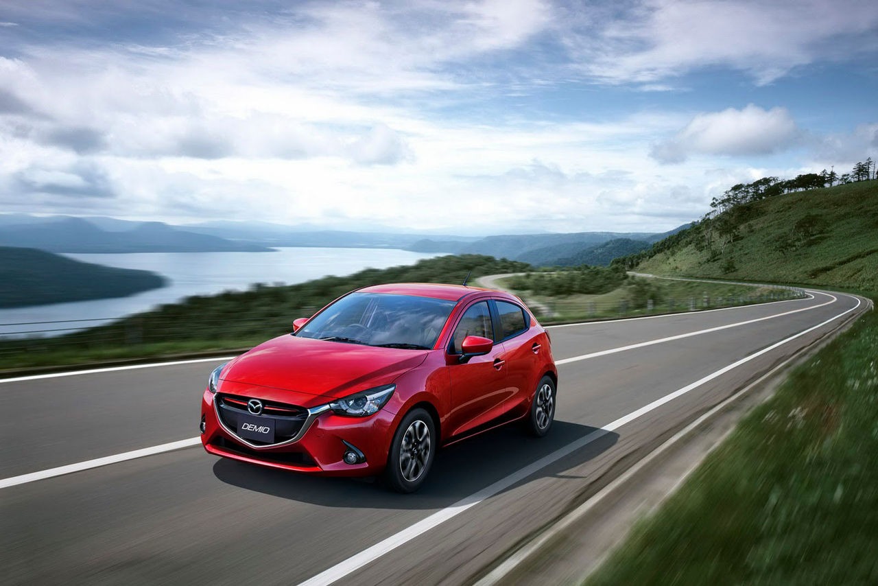 Mazda visar nya Mazda2