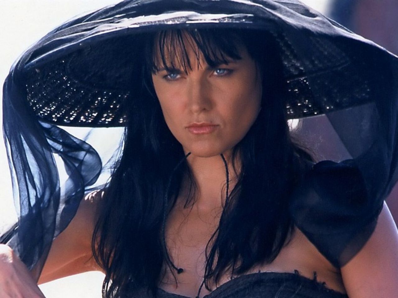 Lucy Lawless får roll i Agents of S.H.I.E.L.D.
