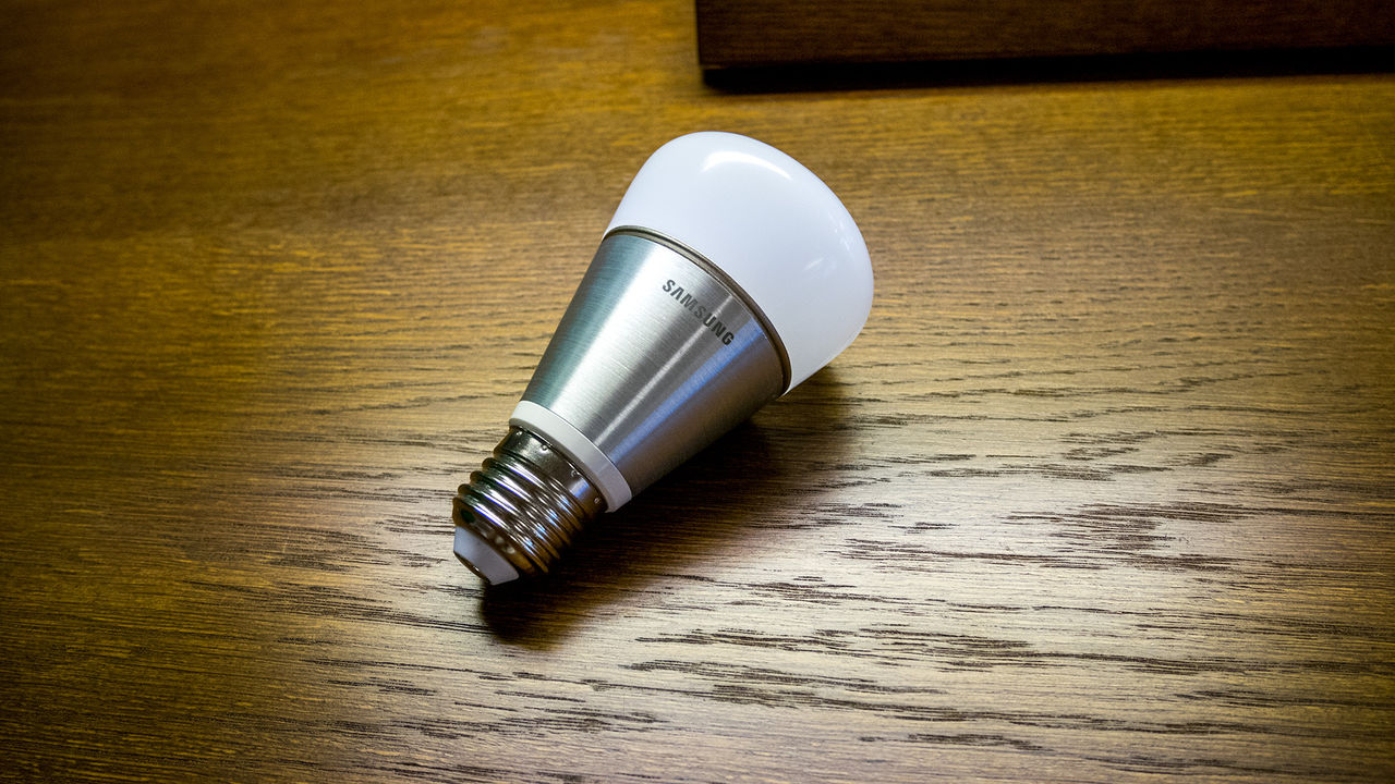 Samsungs smarta lampa är inte tillräckligt smart för mig