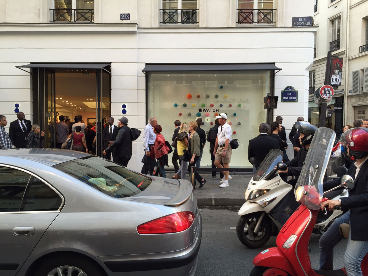 Apple visade upp Apple Watch i Paris