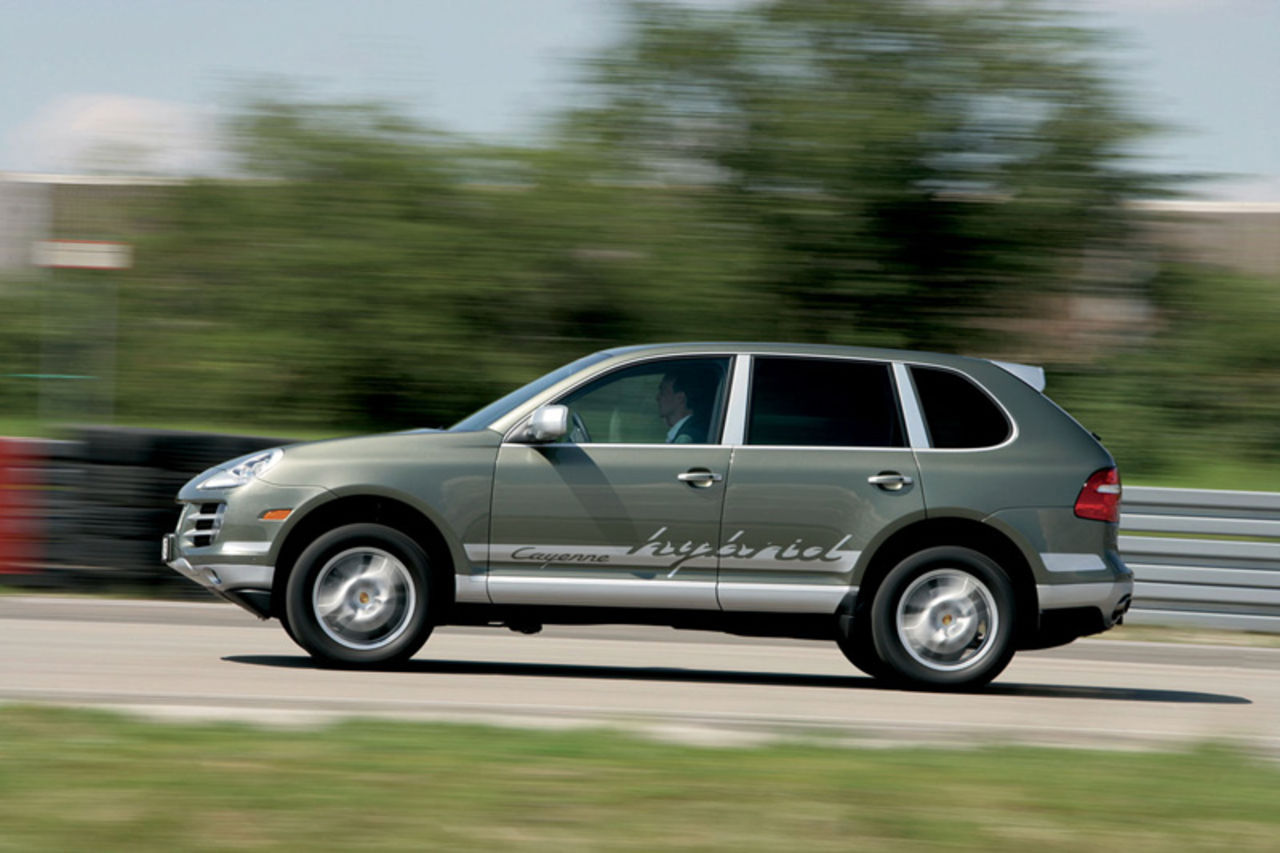 Porsche visar Cayenne-hybrid