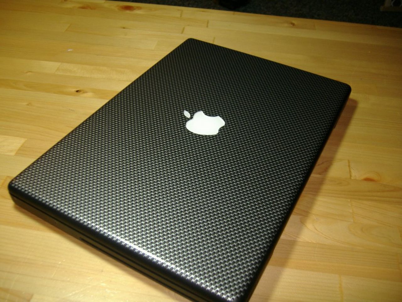 En MacBook i kolfiber