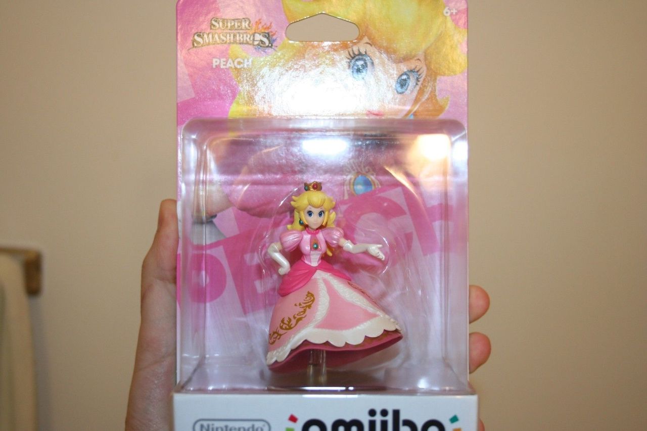 Benlös Peach-amiibo säljes på eBay