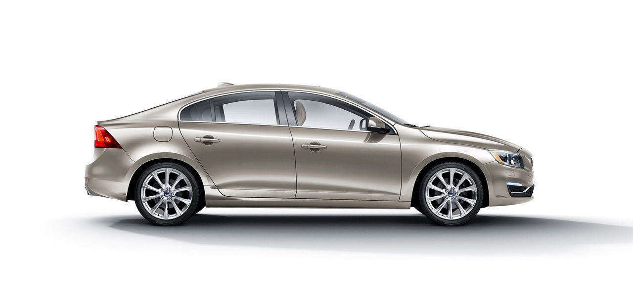 Volvo visar upp förlängd S60