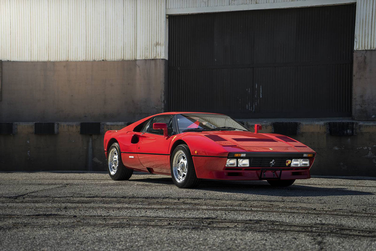 Ferrari 288 GTO såldes för nästan tre miljoner dollar