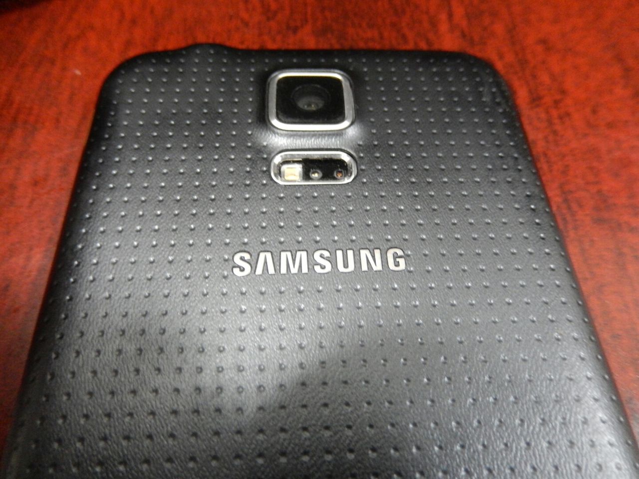 Inget utbytbart batteri i Galaxy S6?