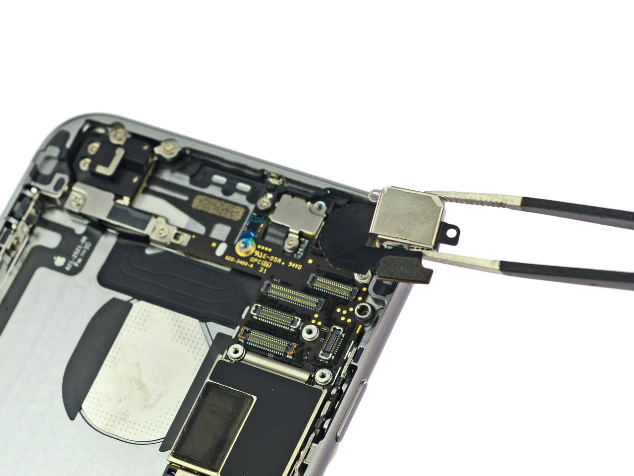 Apple tillåter Kina att ta en närmare titt på deras produkter