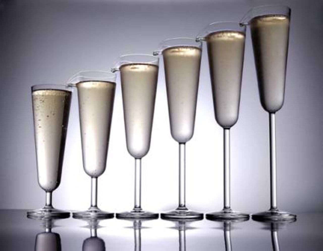 Festliga champagneglas till nyår
