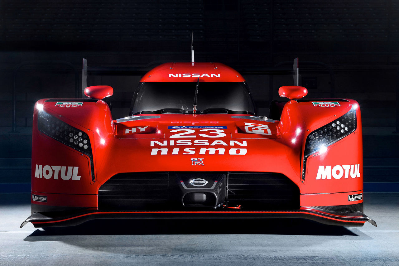 Nissans galna framhjulsdrivna racerbil