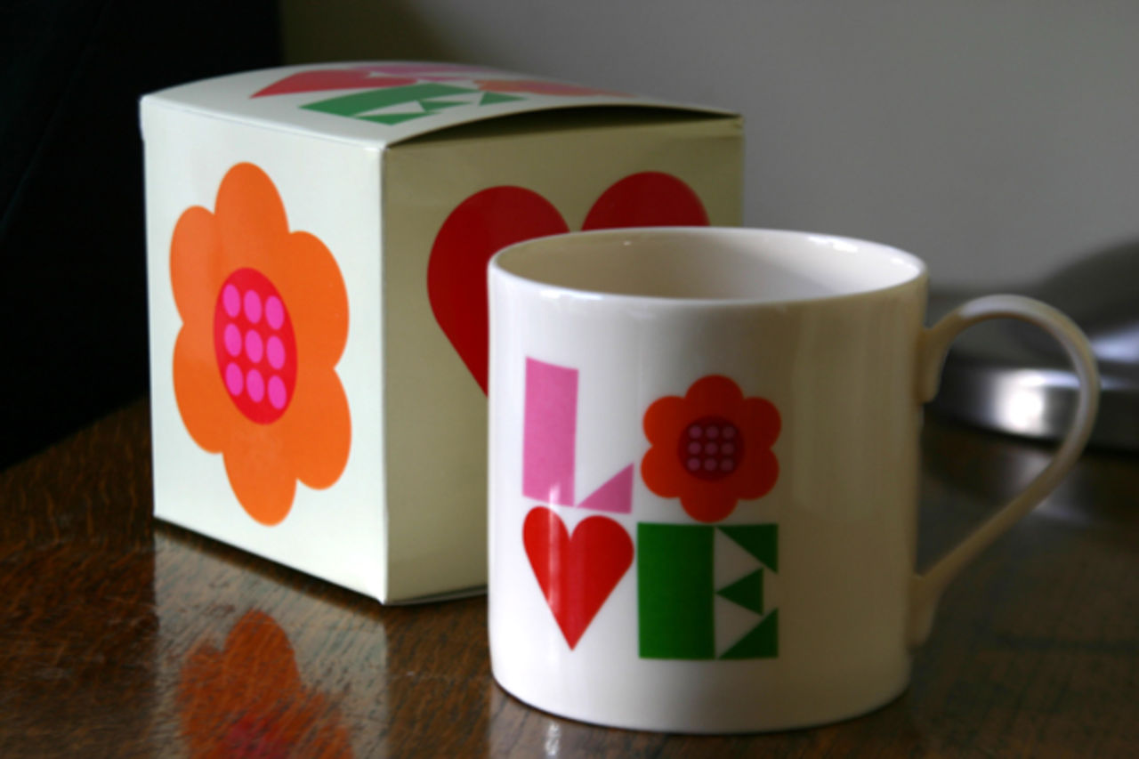 Muggar med snyggt tryck