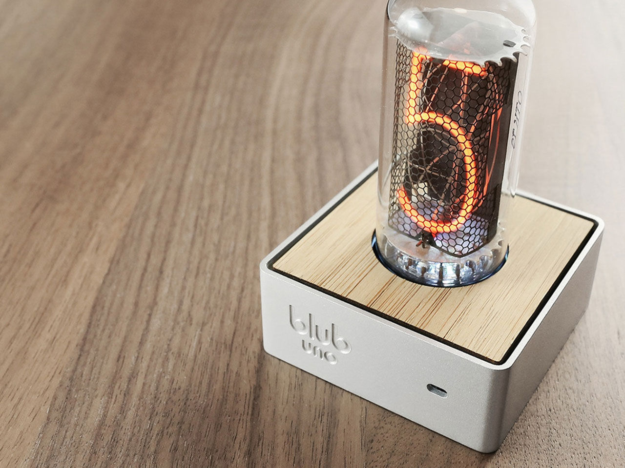 Onödig men ganska snygg bordsklocka