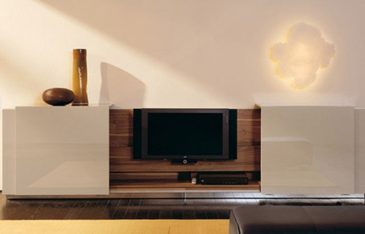 Äntligen! En riktigt snygg tv-möbel