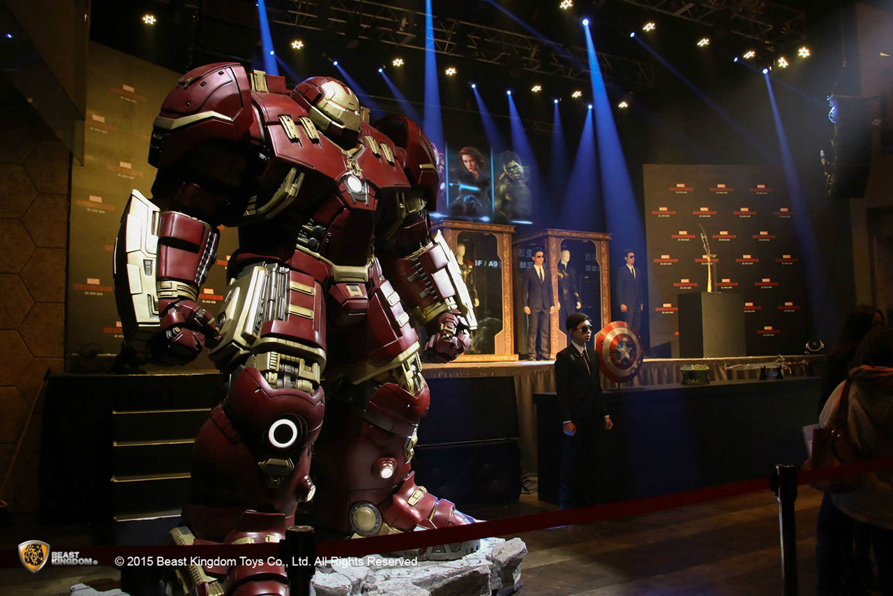 Hulkbuster-staty till salu för 21 500 dollar