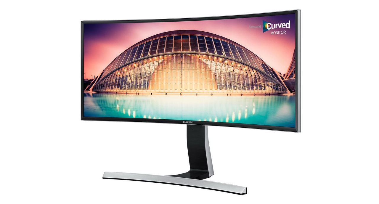 Samsung släpper ett gäng välvda skärmar