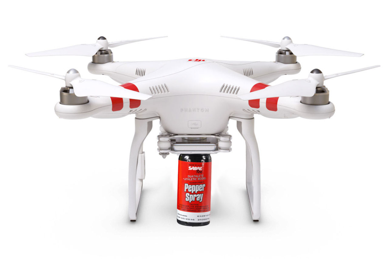 Indisk polis skaffar drönare som kan skjuta pepparspray